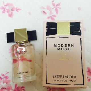 エスティローダー(Estee Lauder)の香水(香水(女性用))