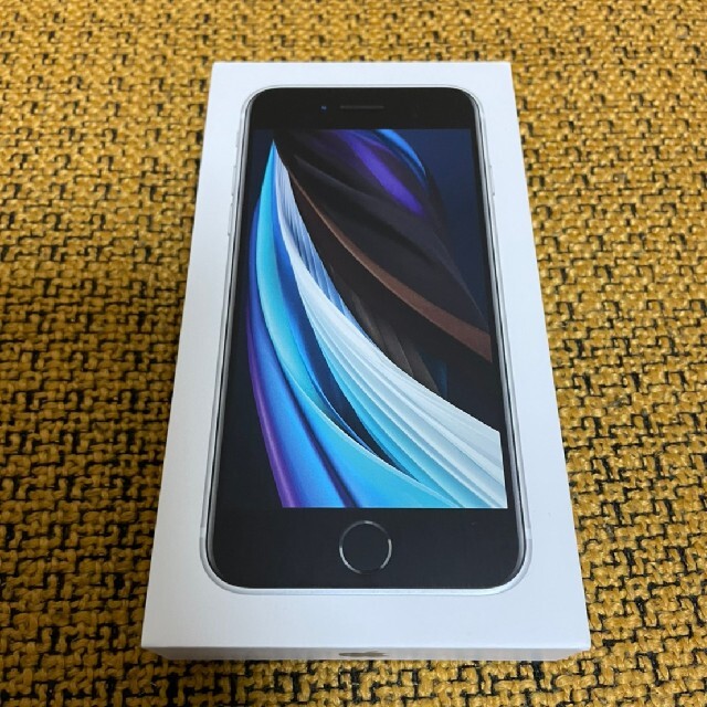 売り切れ必至！ iPhone - iPhone SE 第2世代 64GB ホワイト SIMロック解除済 スマートフォン本体
