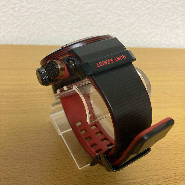 G-SHOCK(ジーショック)のG-SHOCK GWR-B1000X-1AJR グラビティマスター　赤 メンズの時計(腕時計(アナログ))の商品写真