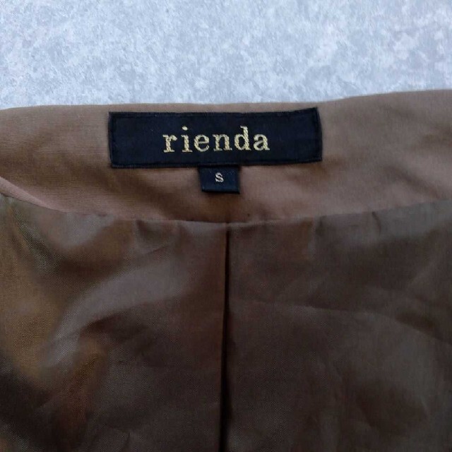 rienda(リエンダ)のリエンダ　スプリングコート　！カーキ！ レディースのジャケット/アウター(スプリングコート)の商品写真