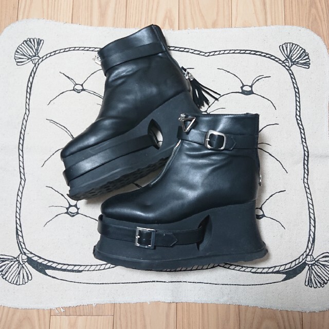 【期間限定値下げ】CuLLt/Platform Boots レディースの靴/シューズ(ブーツ)の商品写真