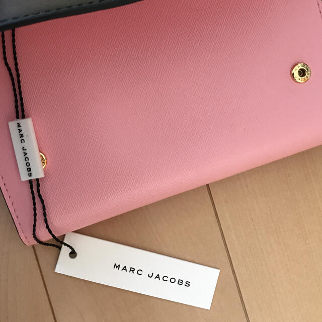 MARC JACOBS(マークジェイコブス)の新品マークジェイコブス　チェーンウォレット レディースのファッション小物(財布)の商品写真