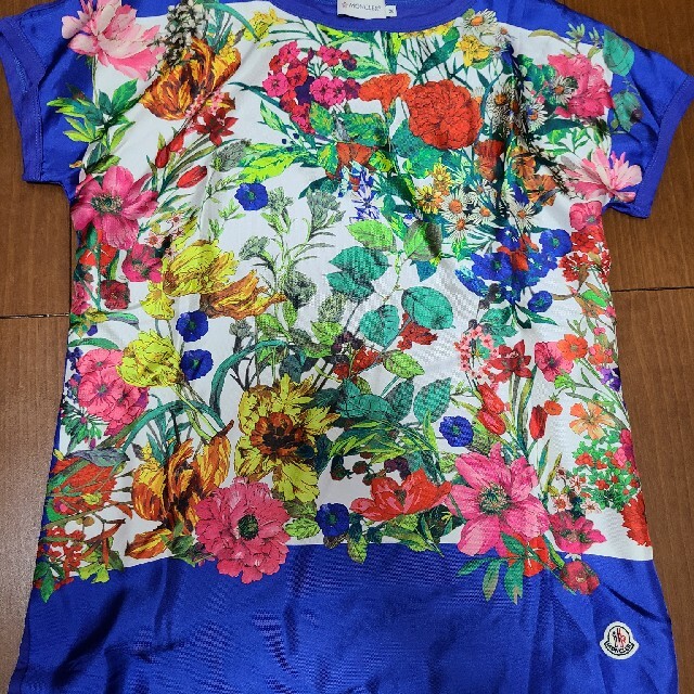 MONCLER　花柄　フラワー　Tシャツ　M 美品