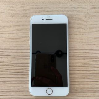 アイフォーン(iPhone)のiPhone8 シルバー 64G(スマートフォン本体)