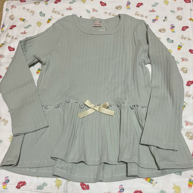 petit main(プティマイン)の新品　petit main リボンつきフレアテレコTシャツ 120 キッズ/ベビー/マタニティのキッズ服女の子用(90cm~)(Tシャツ/カットソー)の商品写真