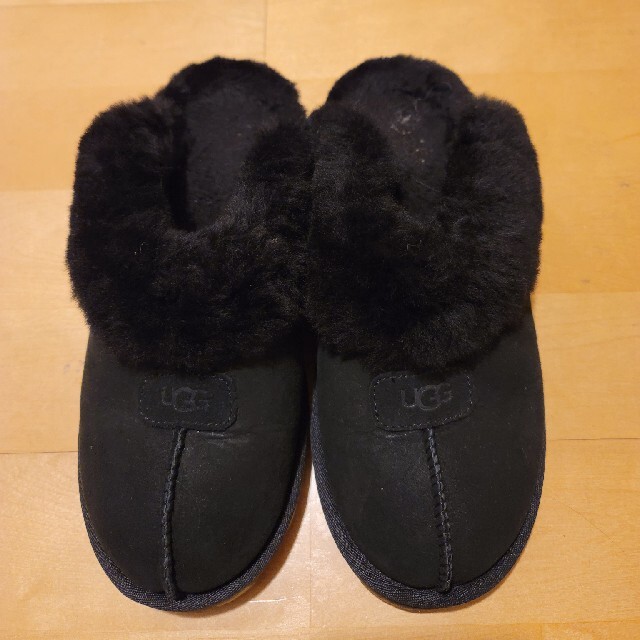 UGG♥️今季人気ファースリッパサンダル