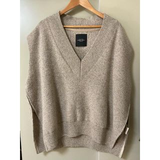 アンユーズド(UNUSED)のUNUSED V NECK KNIT VEST(ニット/セーター)