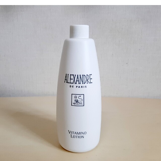 Alexandre de Paris(アレクサンドルドゥパリ)のロレアル　アレクサンドルパリ　ヴィタミノ　ローション　500ml 新品未使用 コスメ/美容のスキンケア/基礎化粧品(化粧水/ローション)の商品写真