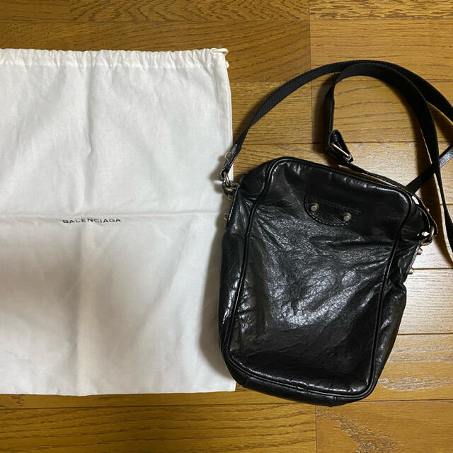 Balenciaga(バレンシアガ)のバレンシアガ　balenciaga ショルダーバッグ　メンズ メンズのバッグ(ショルダーバッグ)の商品写真