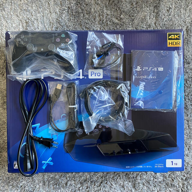【公式】 PlayStation4 - PS4 Pro 純正縦置きスタンド付き 家庭用ゲーム機本体