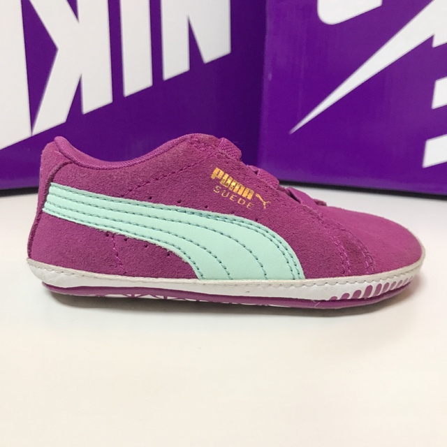 PUMA(プーマ)のプーマ(PUMA) ベビーシューズ ファーストシューズ 濃いピンク×水色 キッズ/ベビー/マタニティのベビー靴/シューズ(~14cm)(スニーカー)の商品写真