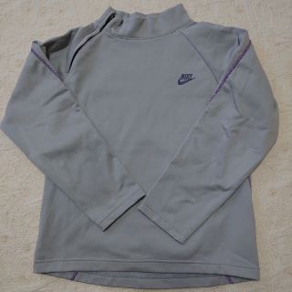 ナイキ(NIKE)のNIKE　プルオーバー　裏起毛　140　グレー(ジャケット/上着)