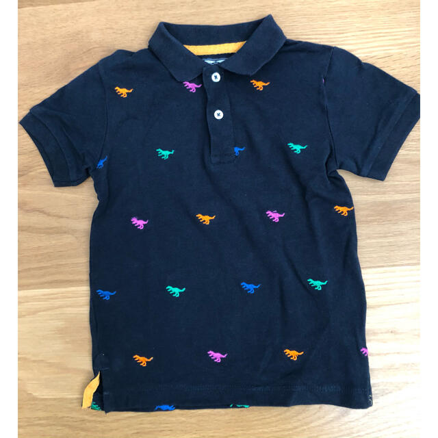 NEXT(ネクスト)のnext★ダイナソーポロシャツ キッズ/ベビー/マタニティのキッズ服男の子用(90cm~)(Tシャツ/カットソー)の商品写真