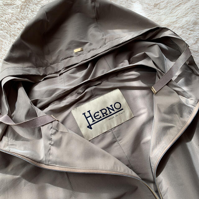 ヘルノ HERNO フーデッドジャケット ブルゾン ミニタリー  グレージュ美品