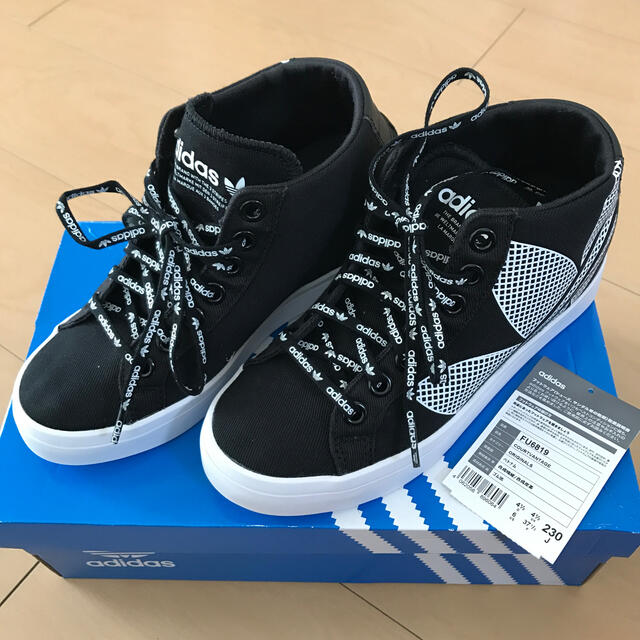 adidas スニーカー レディース size23.0