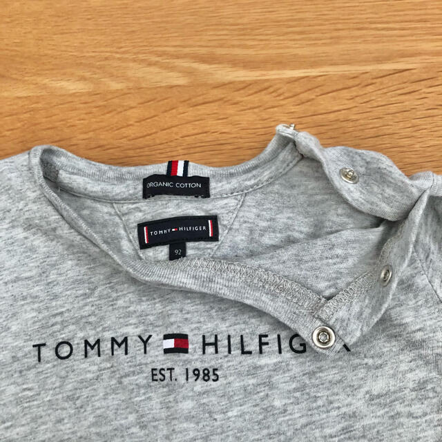 TOMMY HILFIGER(トミーヒルフィガー)のTOMY HILFIGER★Tシャツ キッズ/ベビー/マタニティのキッズ服女の子用(90cm~)(Tシャツ/カットソー)の商品写真