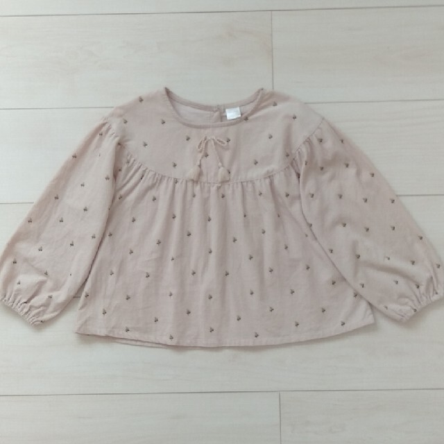 しまむら(シマムラ)のテータテート　ブラウス　小花 キッズ/ベビー/マタニティのキッズ服女の子用(90cm~)(ブラウス)の商品写真