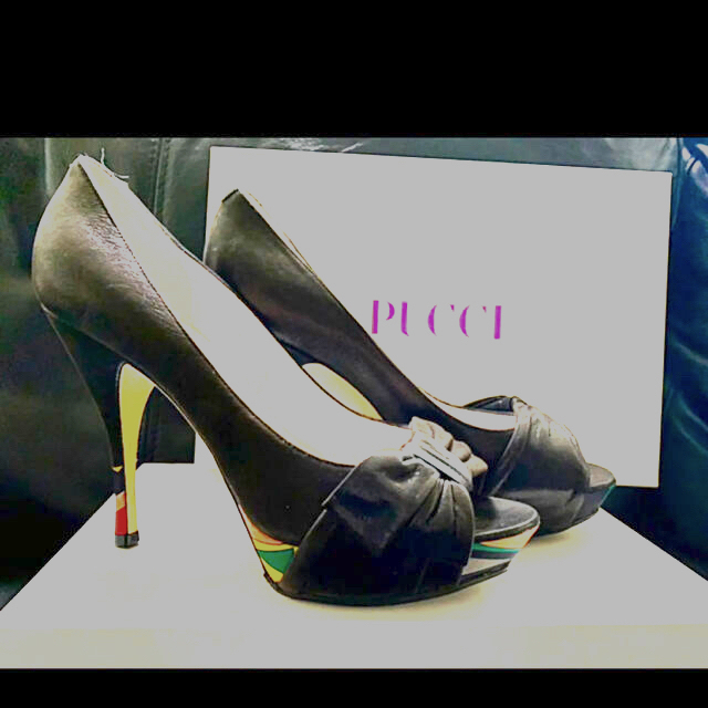 お正月セール❣️エミリオ プッチ 未使用パンプス❣️ balibronze.com
