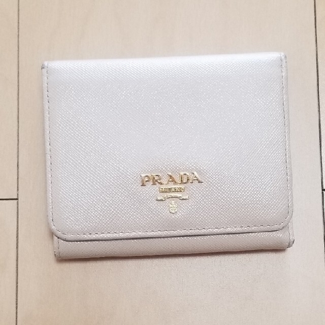 PRADA(プラダ)のPRADA 財布 レディースのファッション小物(財布)の商品写真