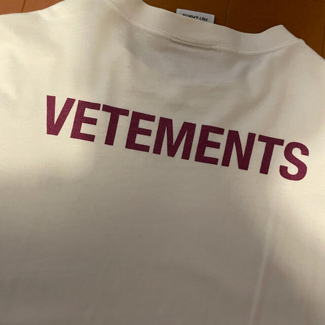 Balenciaga(バレンシアガ)のVETEMENTS STAFF Tシャツ メンズのトップス(Tシャツ/カットソー(半袖/袖なし))の商品写真