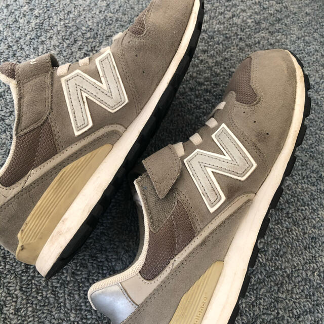 New Balance(ニューバランス)のニューバランス　スニーカー　 キッズ/ベビー/マタニティのキッズ靴/シューズ(15cm~)(スニーカー)の商品写真