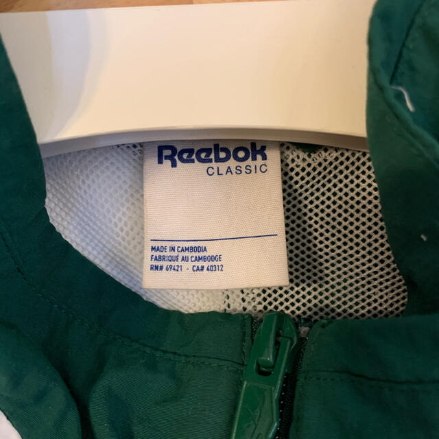 Reebok(リーボック)のリーボック　ヴェクターロゴ　ナイロンジャケット メンズのジャケット/アウター(ナイロンジャケット)の商品写真