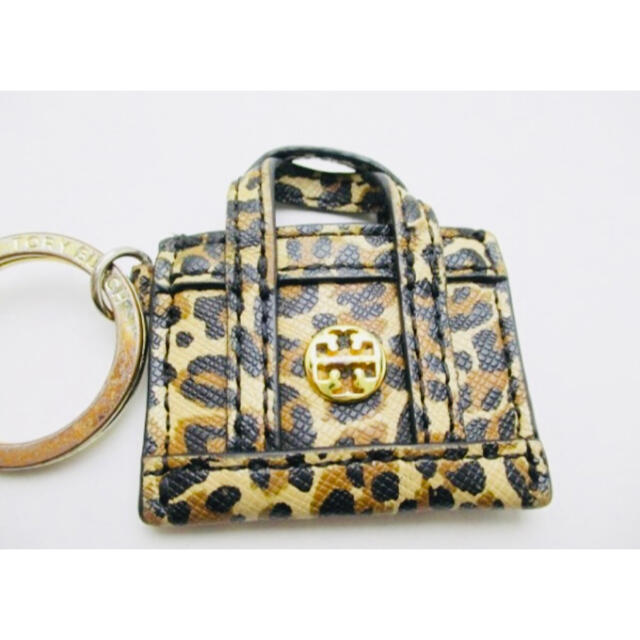 Tory Burch(トリーバーチ)のお値下げ中！トリーバーチ TORY BURCH キーホルダー豹柄 キーホルダー レディースのファッション小物(キーホルダー)の商品写真