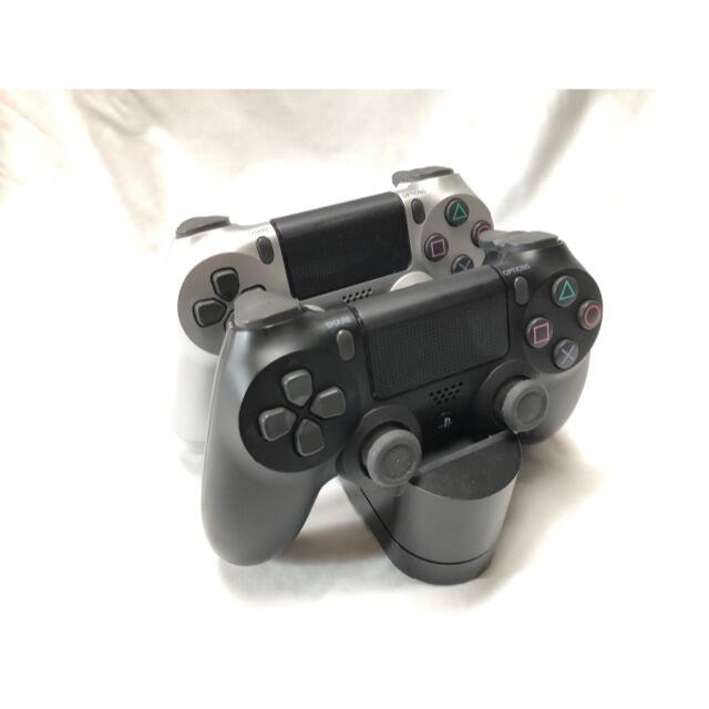 PlayStation4(プレイステーション4)のプレイステーション4　ブラック　本体　500GB　コントローラー２個セット エンタメ/ホビーのゲームソフト/ゲーム機本体(家庭用ゲーム機本体)の商品写真