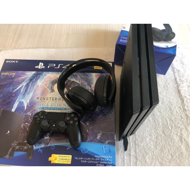 PlayStation4(プレイステーション4)の【美品】PlayStation4 pro 1TB ps4pro エンタメ/ホビーのゲームソフト/ゲーム機本体(家庭用ゲーム機本体)の商品写真