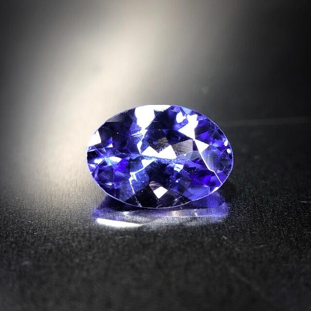 夜空色に煌めく宝石 0.70ct 天然 タンザナイト レディースのアクセサリー(リング(指輪))の商品写真