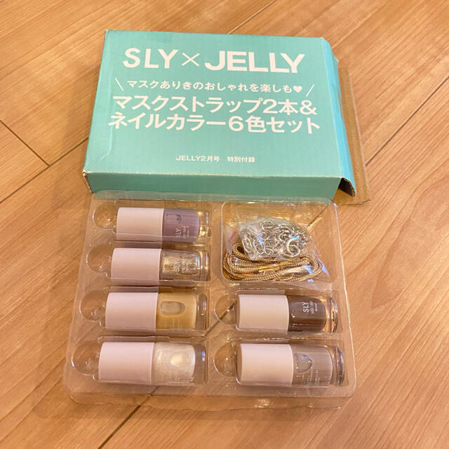 SLY(スライ)のSLY×JELLY マスクストラップ ネイルセット コスメ/美容のネイル(マニキュア)の商品写真