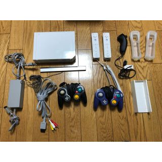 ウィー(Wii)のWii本体+ディスク+その他(家庭用ゲーム機本体)