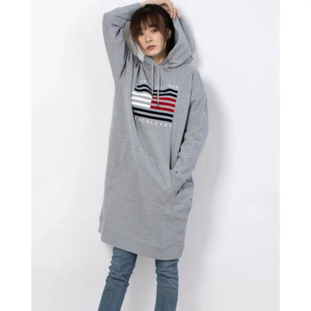 TOMMY HILFIGER(トミーヒルフィガー)のtommyワンピース レディースのワンピース(ひざ丈ワンピース)の商品写真