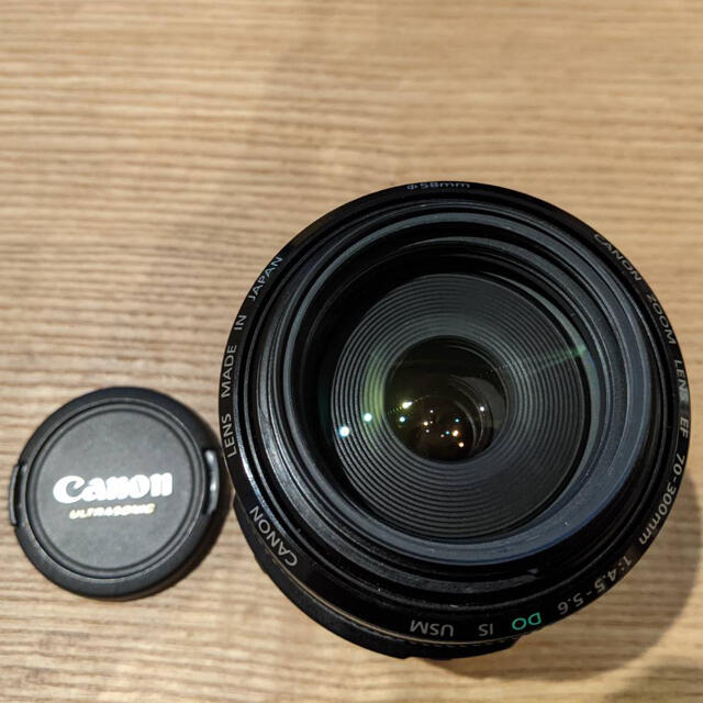 Canon(キヤノン)のCanon EF 70-300mm f/4.5-5.6 DO IS USM スマホ/家電/カメラのカメラ(レンズ(ズーム))の商品写真