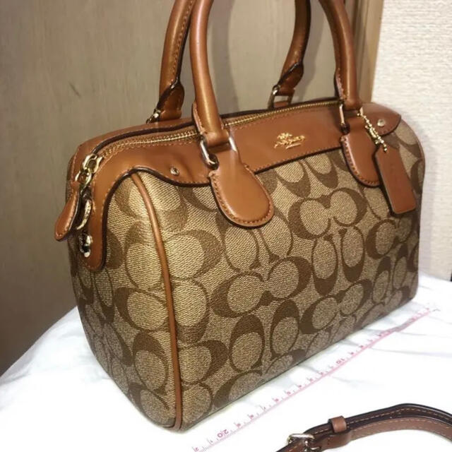 COACH(コーチ)の人気☆COACH コーチ ショルダーバッグ レディースのバッグ(ショルダーバッグ)の商品写真