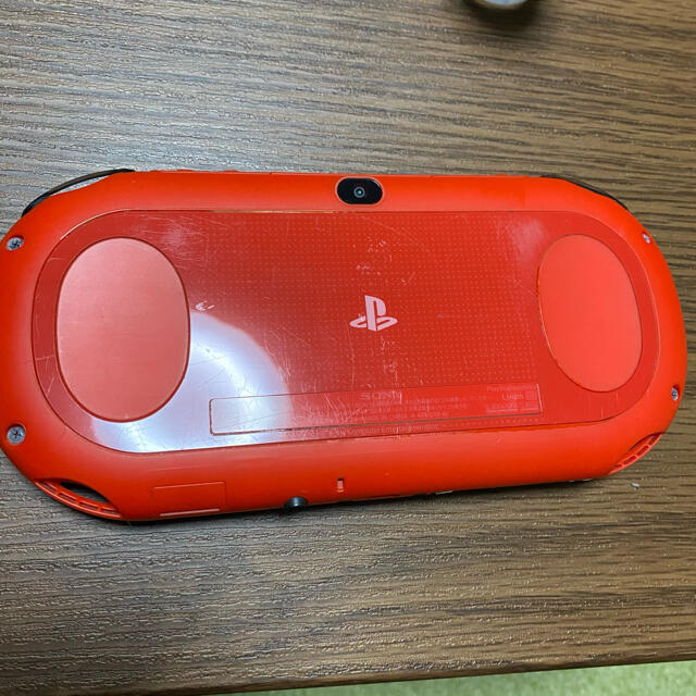 PlayStation Vita(プレイステーションヴィータ)のPSP ビータ　PHC-2000 ジャンク品 エンタメ/ホビーのゲームソフト/ゲーム機本体(家庭用ゲーム機本体)の商品写真