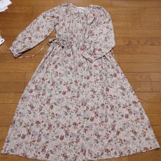 レトロガール(RETRO GIRL)の瞬間最安値❢　レトロガール　今季ワンピース　美品(ロングワンピース/マキシワンピース)