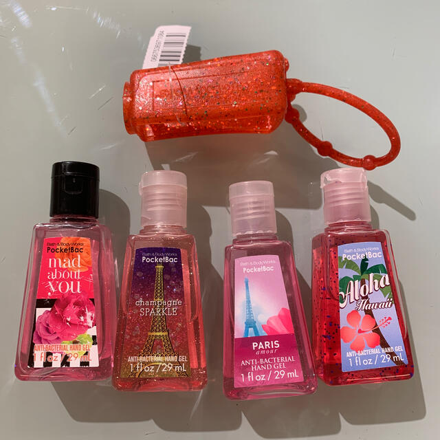 Bath & Body Works(バスアンドボディーワークス)のBath&Body Works ハンドジェル ジェルカバー付き コスメ/美容のボディケア(その他)の商品写真