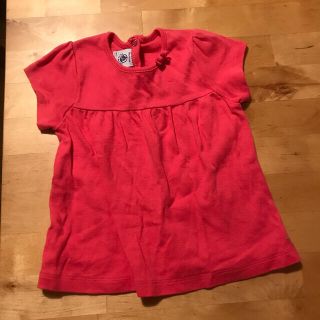 プチバトー(PETIT BATEAU)のプチバトー　81センチ　(シャツ/カットソー)