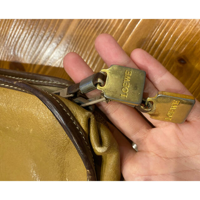 Loewe ロエベ ハンドバッグ クラッチバッグ セカンドバッグ メンズ レディースの通販 By かたつむり屋さん ロエベならラクマ Loewe ロエベ ハンドバッグ クラッチバッグ セカンドバッグ メンズ レディースの通販 By かたつむり屋さん ロエベならラクマ