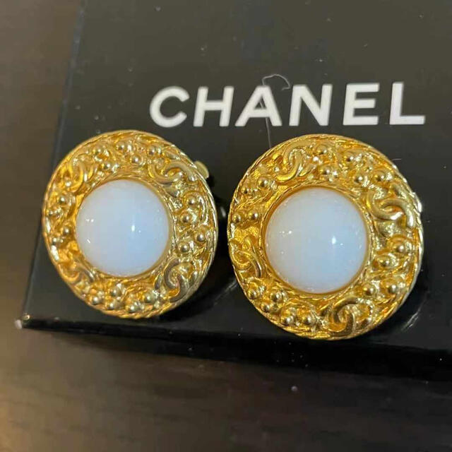 CHANEL イヤリング