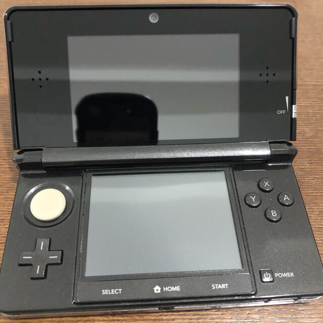 ニンテンドー3DS - ニンテンドー 3ds 本体 コスモブラック 黒 美品 2ds