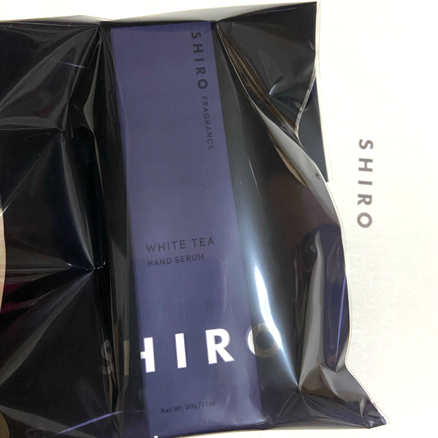 shiro(シロ)の【新品】shiroホワイトティーハンド美容液30g コスメ/美容のボディケア(ハンドクリーム)の商品写真