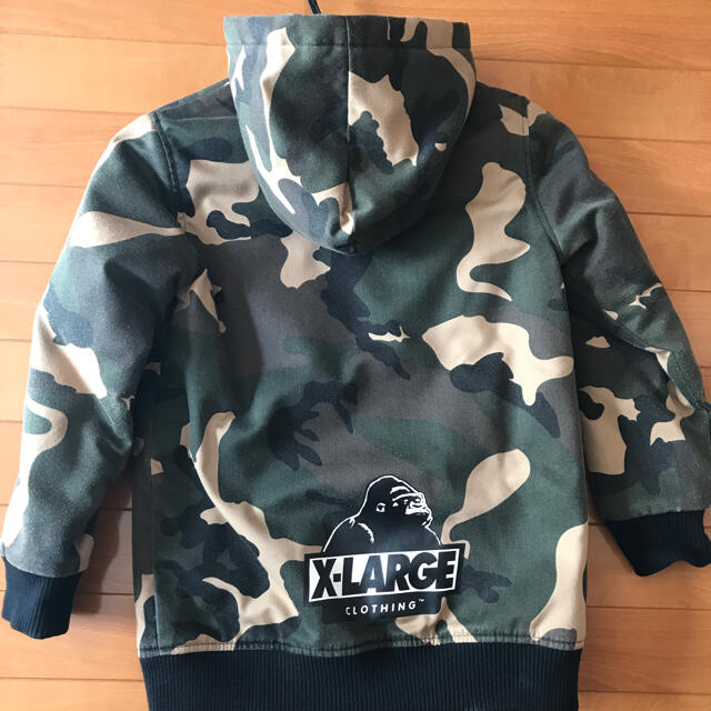 XLARGE(エクストララージ)のXラージキッズジャンバー キッズ/ベビー/マタニティのキッズ服男の子用(90cm~)(ジャケット/上着)の商品写真