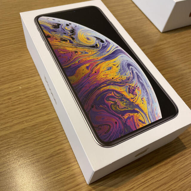 Apple(アップル)のiPhone XS Max 箱　シルバー　256GB スマホ/家電/カメラのスマホアクセサリー(iPhoneケース)の商品写真