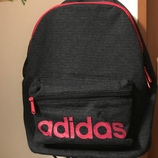 adidas リュック 17L グレーMODEL.NO.47895 ユニセックス