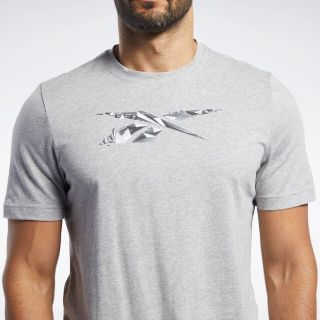 リーボック(Reebok)の新品 Reebok グラフィック Tシャツ 半袖 Msize ロゴ グレー(Tシャツ/カットソー(半袖/袖なし))