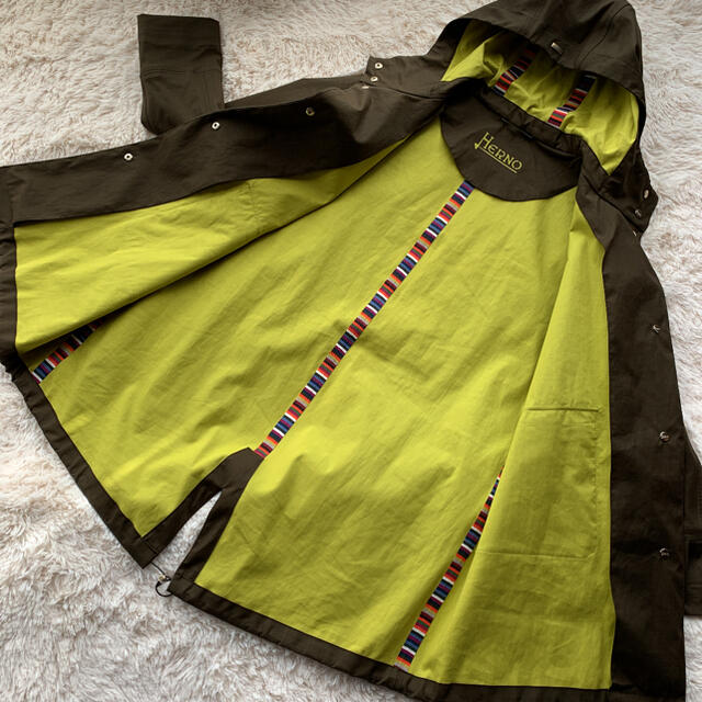 HERNO(ヘルノ)のHERNO ヘルノ ボンデッドコットン フードコート レディースのジャケット/アウター(スプリングコート)の商品写真