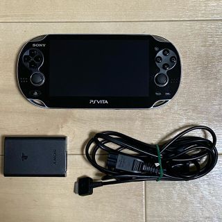 プレイステーションヴィータ(PlayStation Vita)のPS VITA PCH-1000 Wi-Fiモデル メモリーカード付属(携帯用ゲーム機本体)