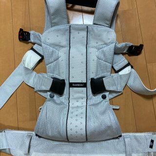 ベビービョルン(BABYBJORN)のベビービョルン　ベビーキャリアOneメッシュ(抱っこひも/おんぶひも)